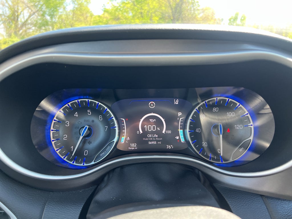 2025 Chrysler Pacifica Select