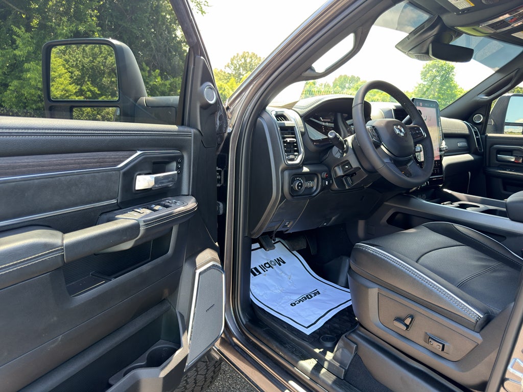 2025 RAM 2500 Laramie Crew Cab 4x4 6'4" Box
