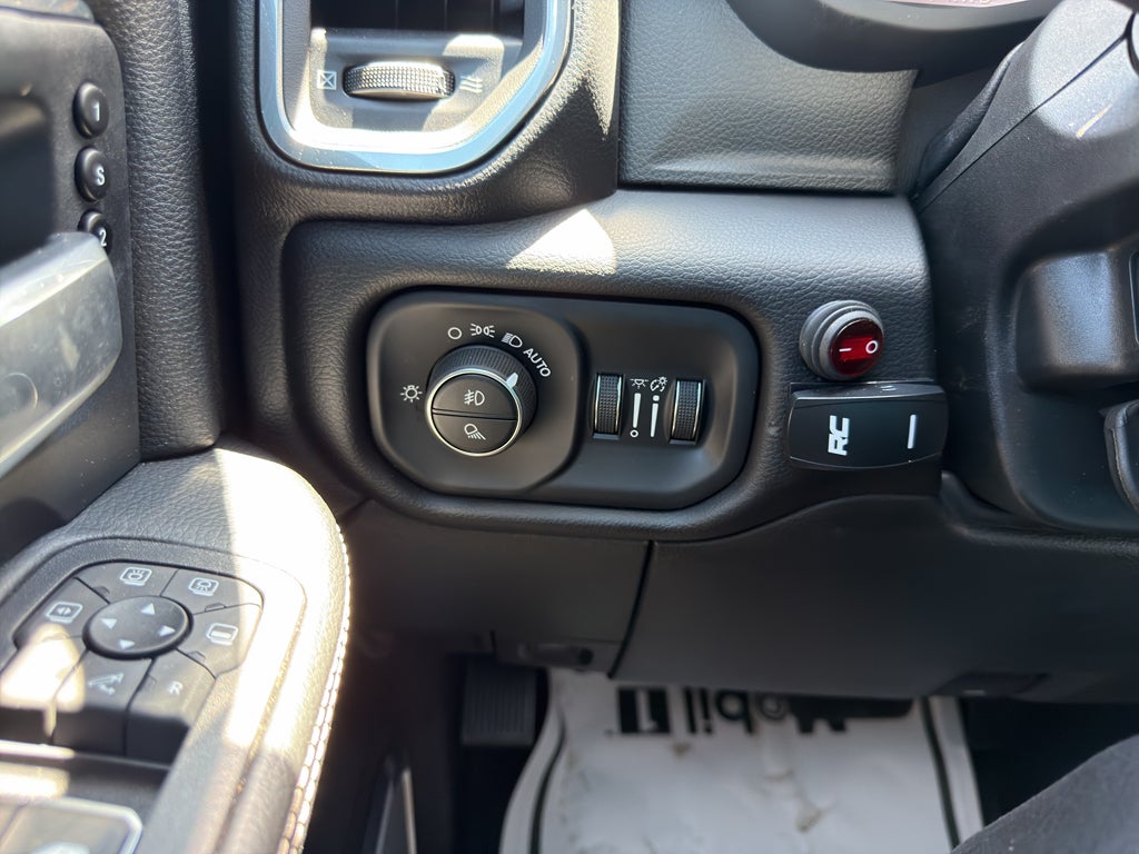 2025 RAM 2500 Laramie Crew Cab 4x4 6'4" Box
