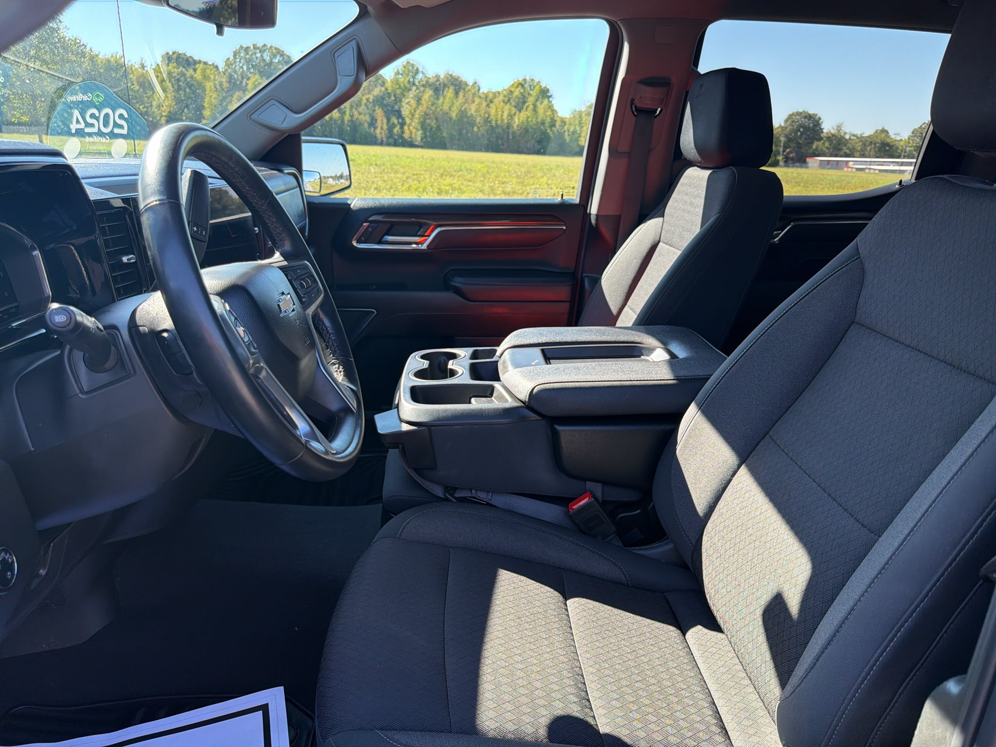 2024 Chevrolet Silverado 1500 LT - Photo 10