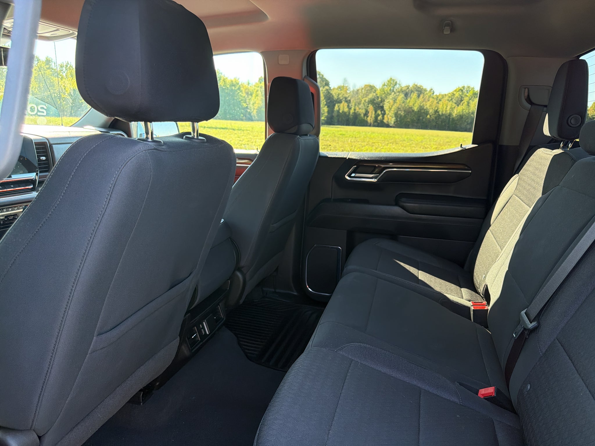 2024 Chevrolet Silverado 1500 LT - Photo 24