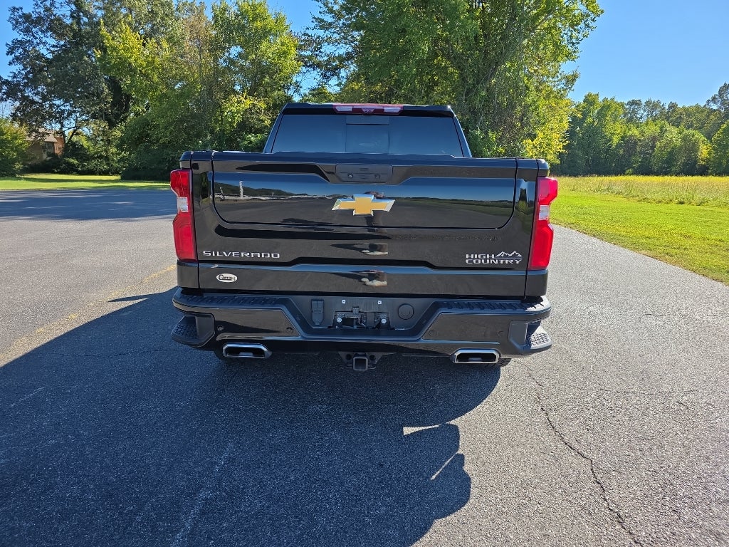 2022 Chevrolet Silverado 1500 LTD High Country