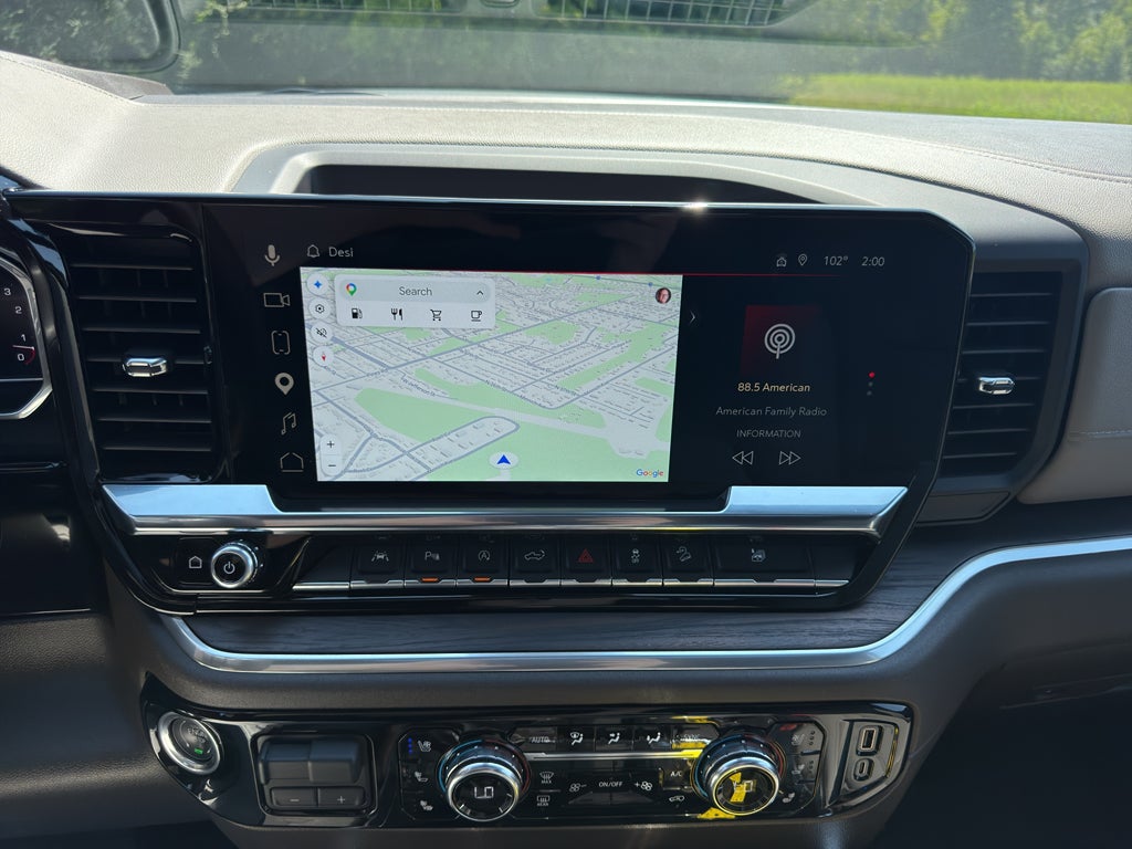 2025 GMC Sierra 1500 SLT