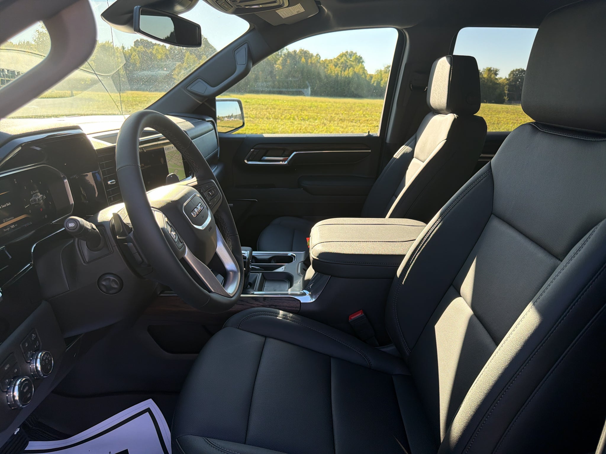 2026 GMC Sierra 1500 SLT - Photo 14