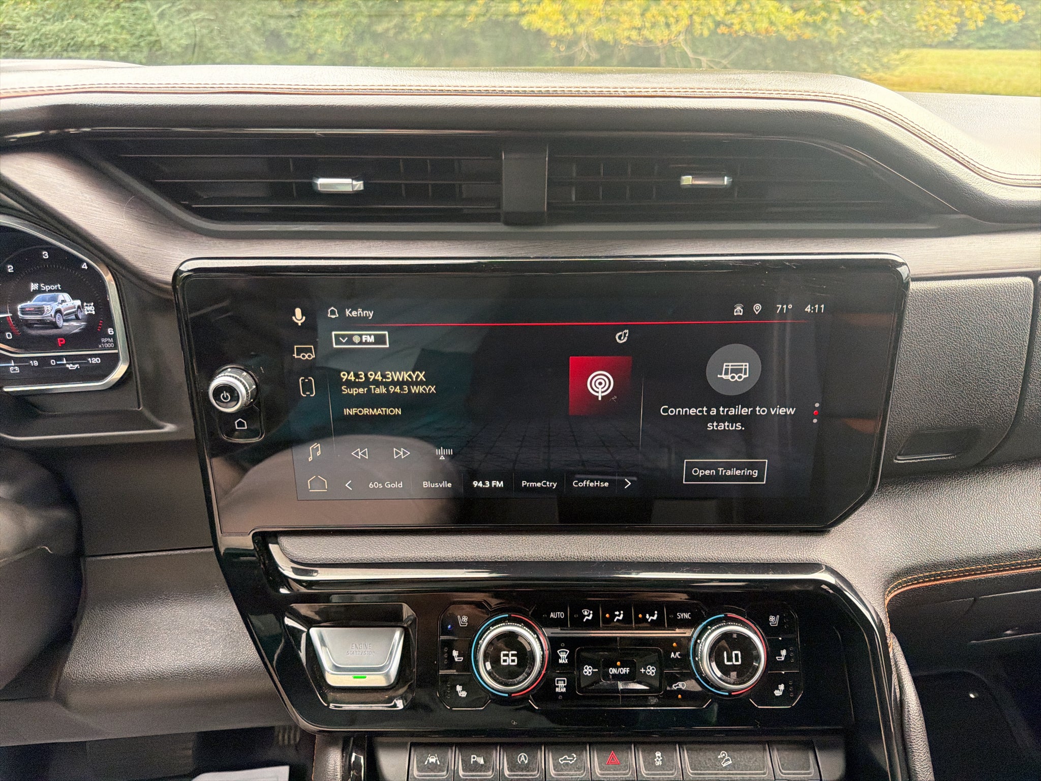 2025 GMC Sierra 1500 AT4