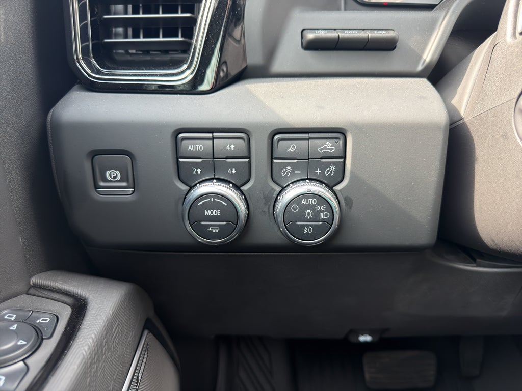 2024 GMC Sierra 1500 AT4X
