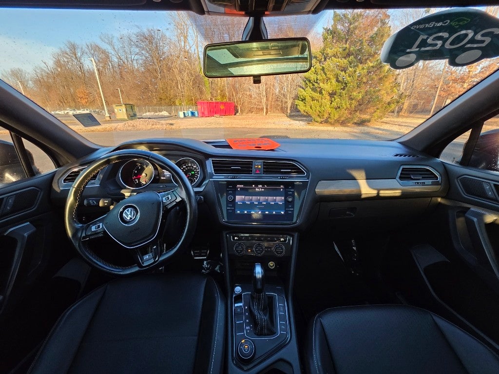 2021 Volkswagen Tiguan 2.0T SE R-Line Black