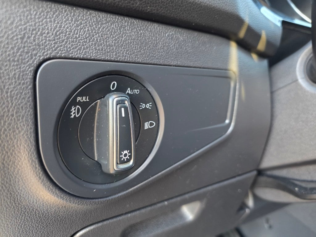 2021 Volkswagen Tiguan 2.0T SE R-Line Black