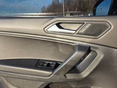 2021 Volkswagen Tiguan 2.0T SE R-Line Black