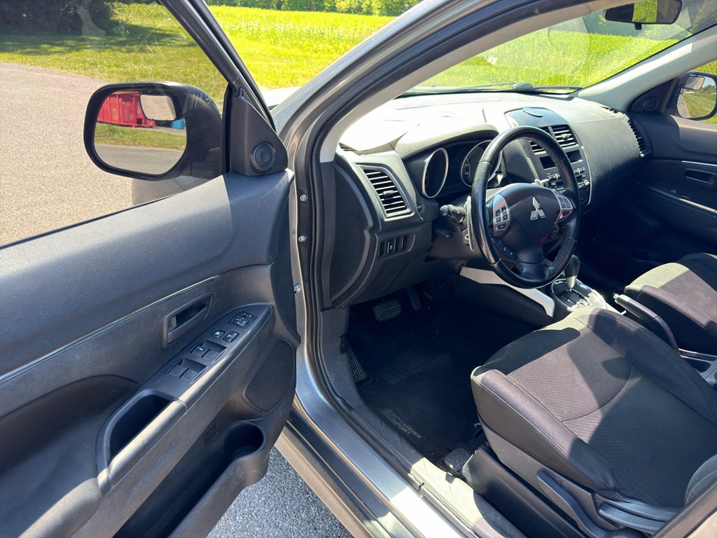2013 Mitsubishi Outlander Sport ES