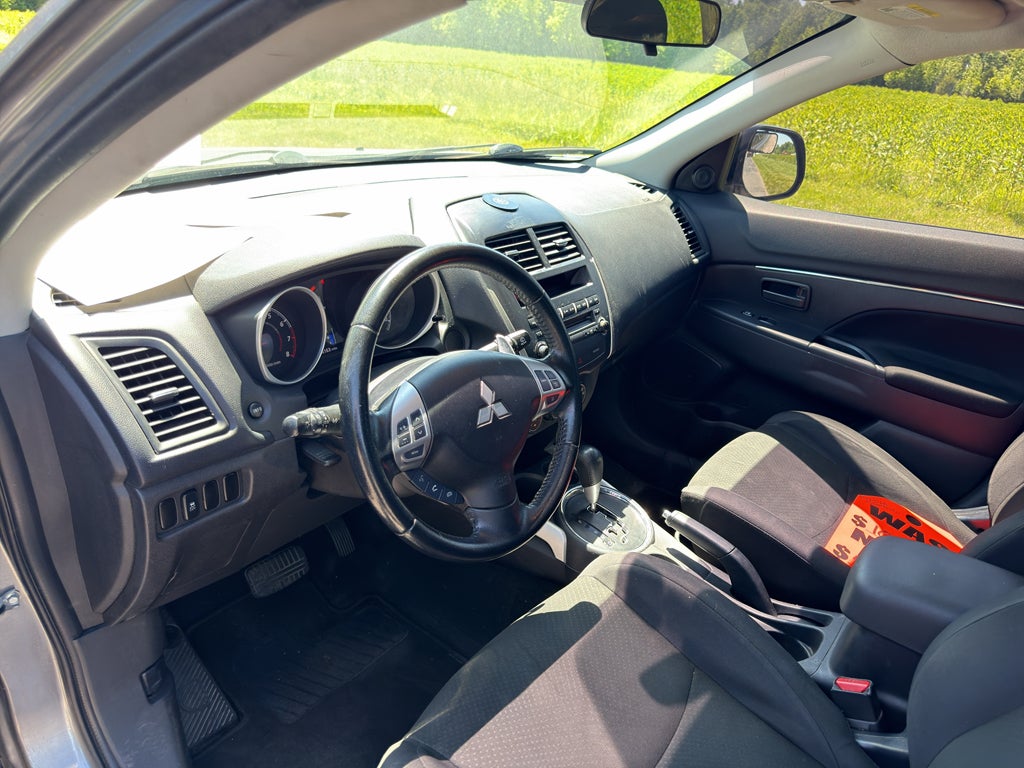 2013 Mitsubishi Outlander Sport ES
