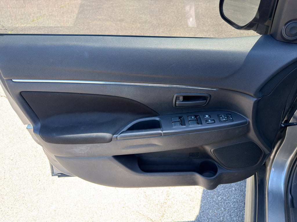 2013 Mitsubishi Outlander Sport ES