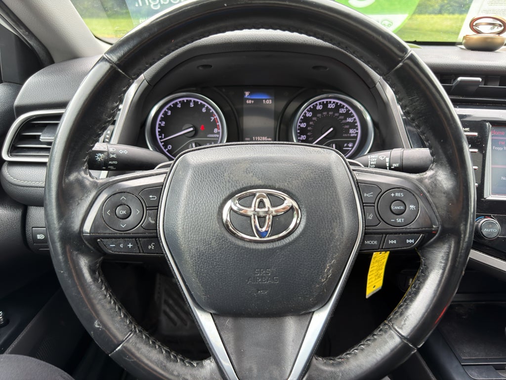 2020 Toyota Camry SE