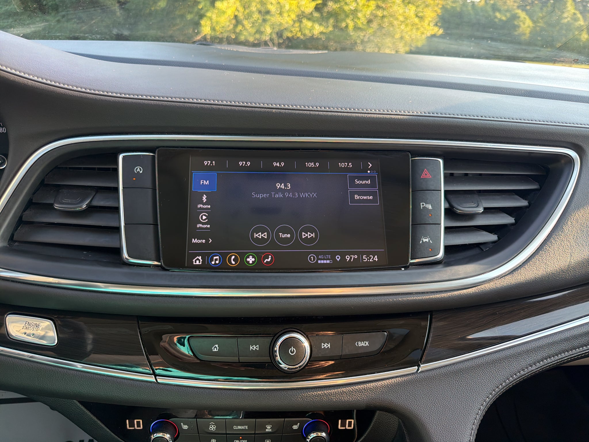 2024 Buick Enclave Essence