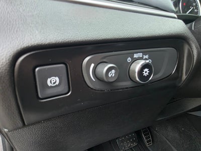 2020 Buick Enclave Essence