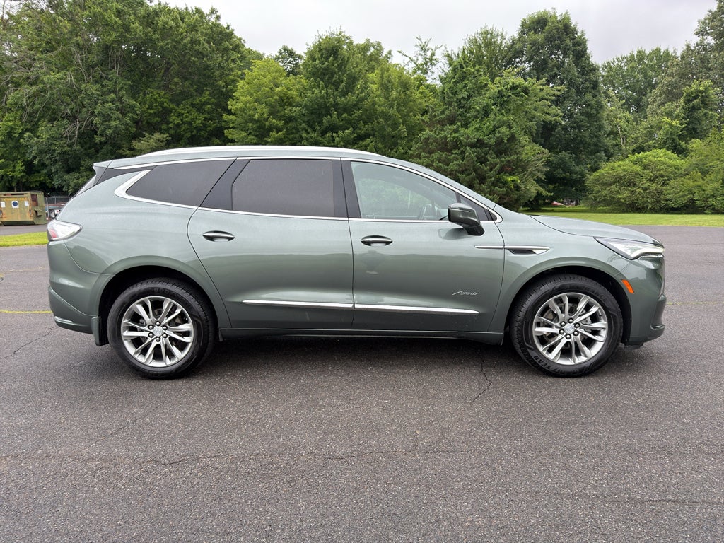 2022 Buick Enclave Avenir