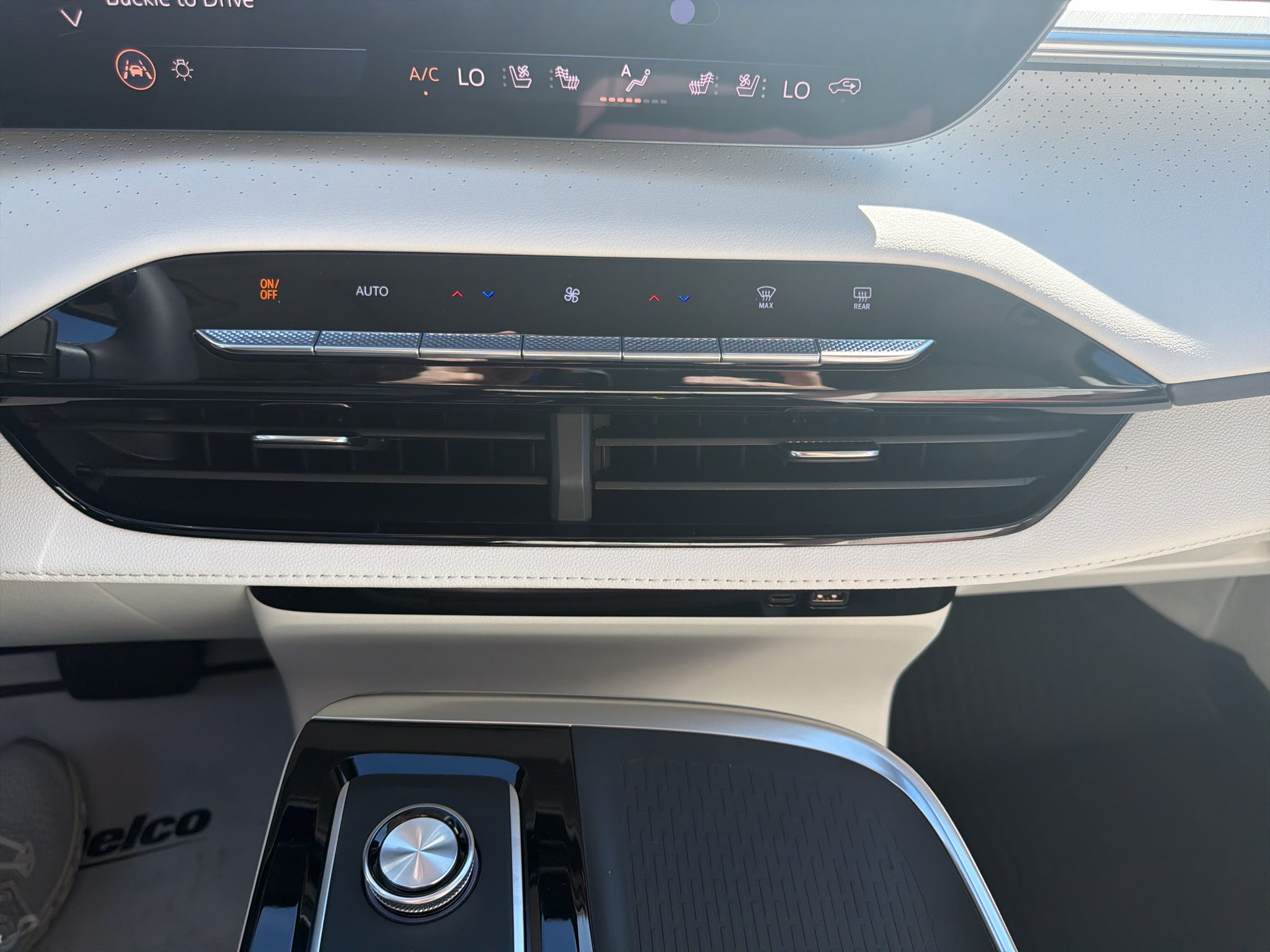2027 Buick Enclave Avenir