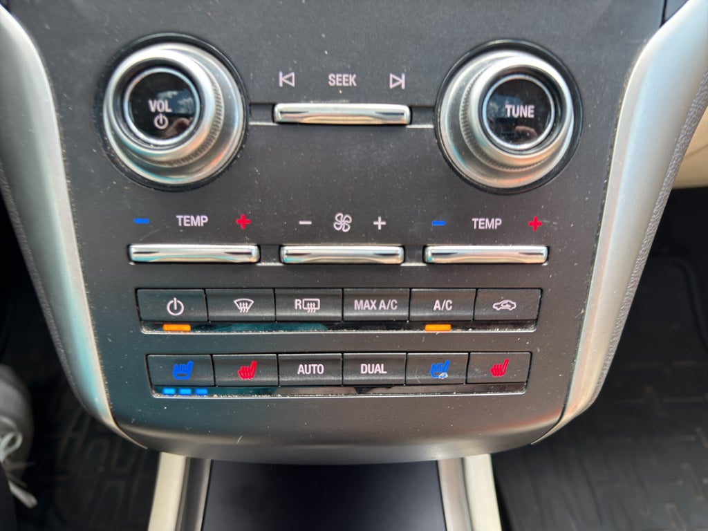 2015 Lincoln MKC Base