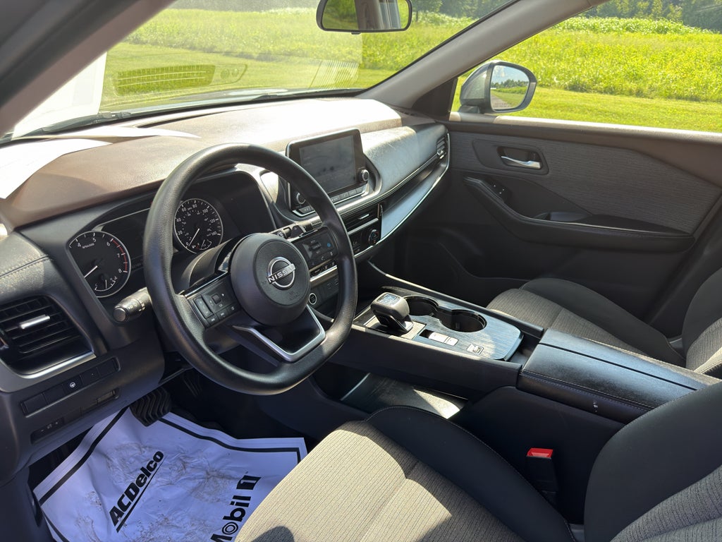 2022 Nissan Rogue SV FWD