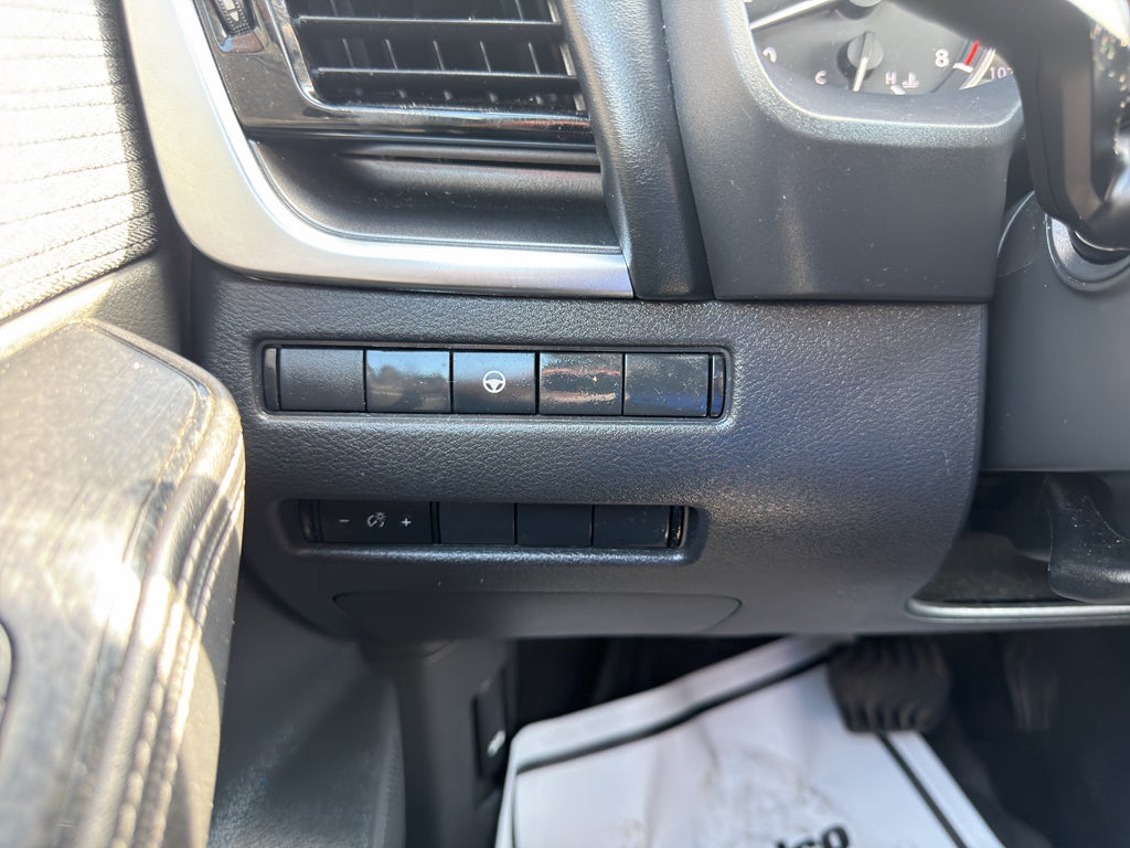 2022 Nissan Rogue SV FWD