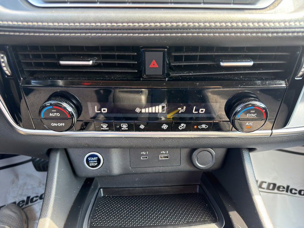 2022 Nissan Rogue SV FWD