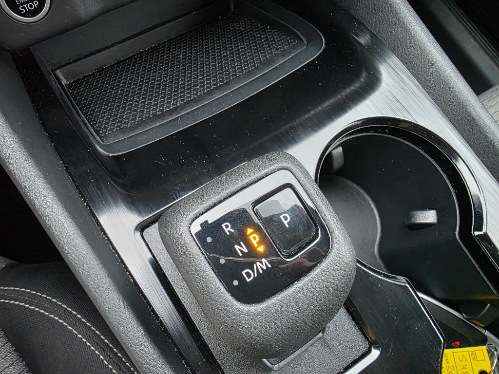 2023 Nissan Rogue SV FWD