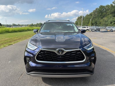 2025 Toyota Highlander LE