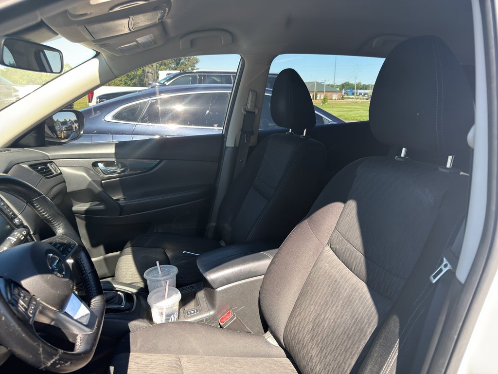2020 Nissan Rogue SV FWD