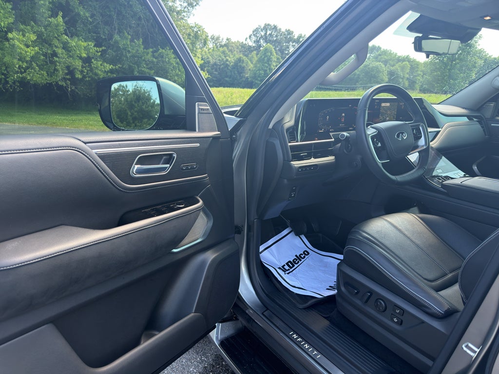 2025 INFINITI QX80 SENSORY AWD