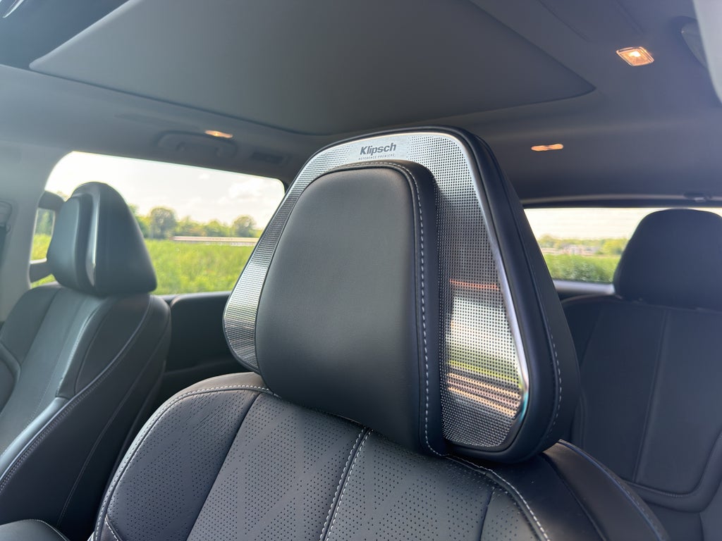 2025 INFINITI QX80 SENSORY AWD