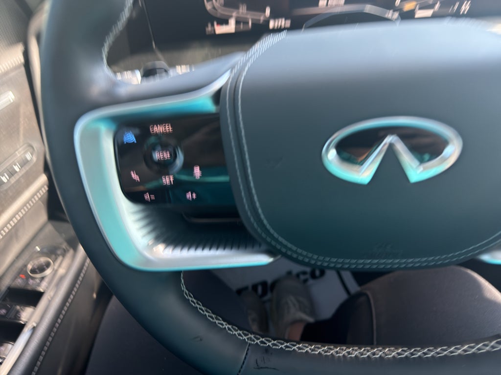 2025 INFINITI QX80 SENSORY AWD