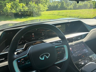 2025 INFINITI QX80 SENSORY AWD