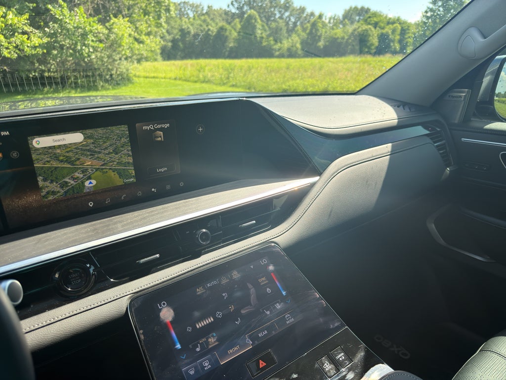 2025 INFINITI QX80 SENSORY AWD