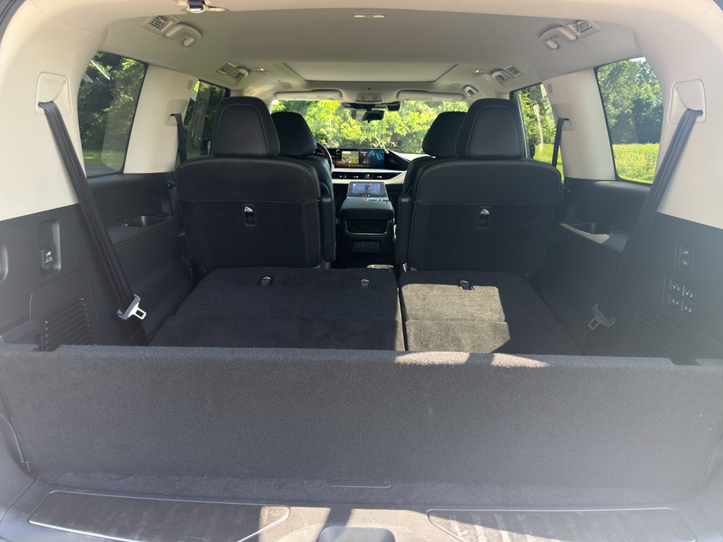 2025 INFINITI QX80 SENSORY AWD