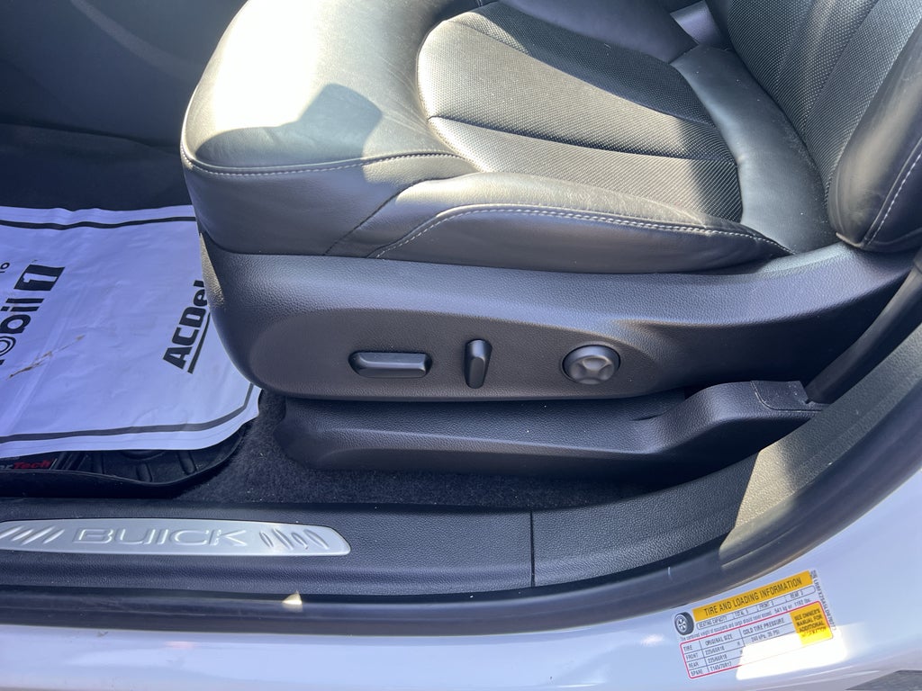 2020 Buick Envision Essence Group