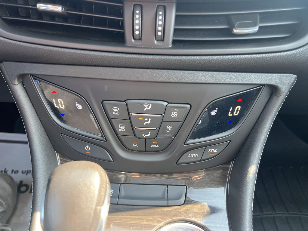 2020 Buick Envision Essence Group