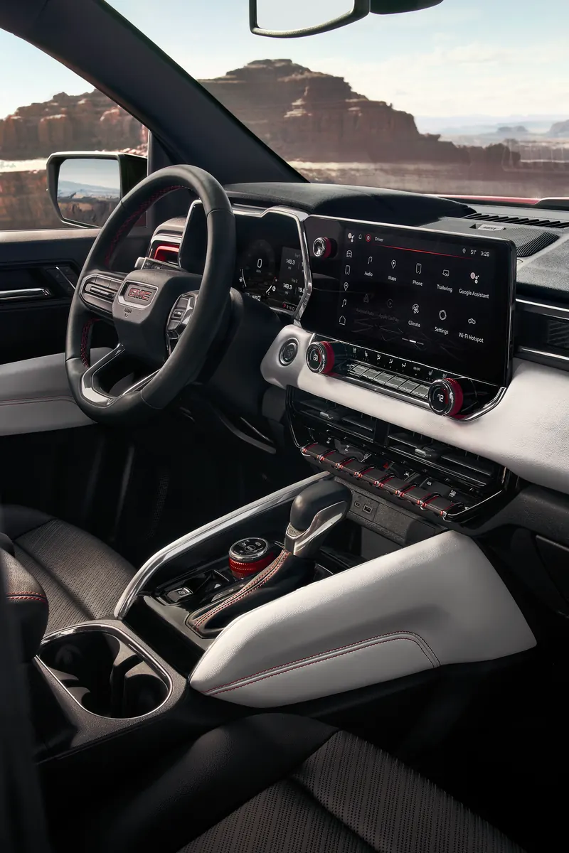 2026 GMC Canyon infotainment system at Larry Stovesand Buick GMC in PADUCAH KY